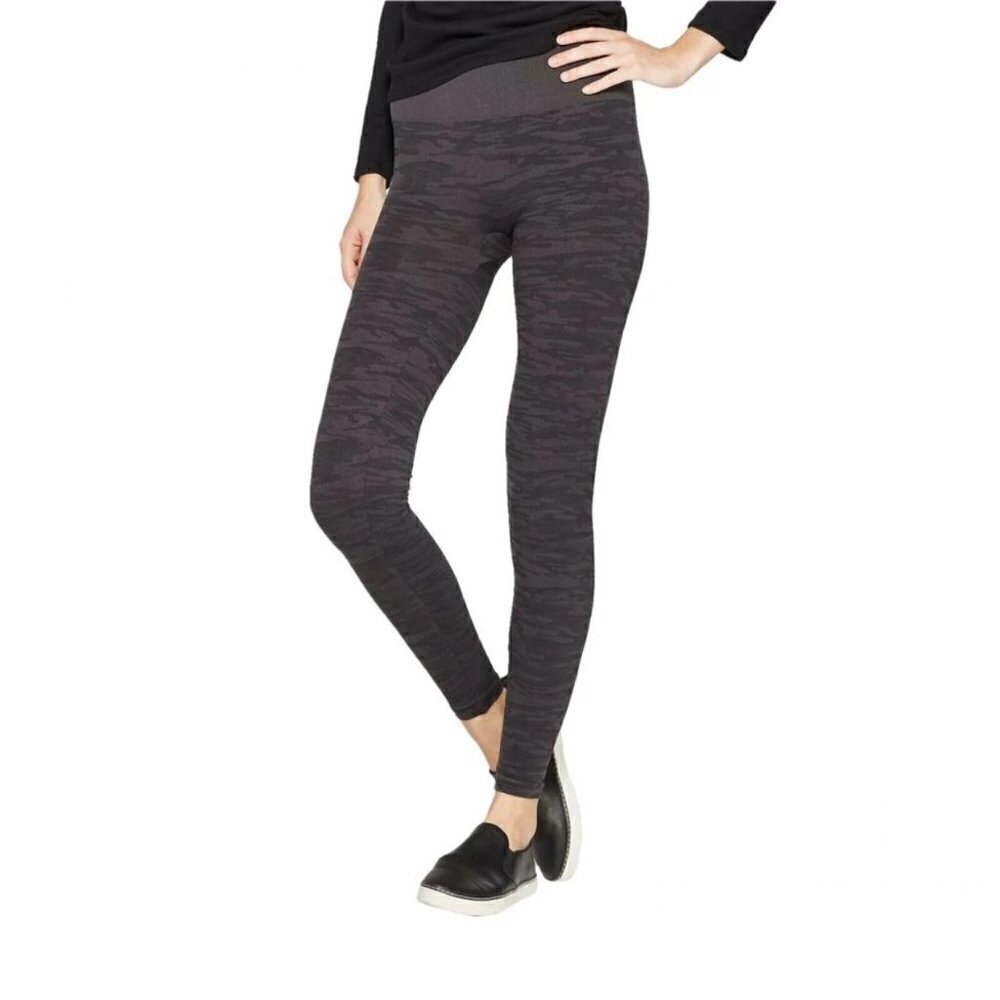 Love Your ASSETS Spanx Black Camo Leggings Size Medium